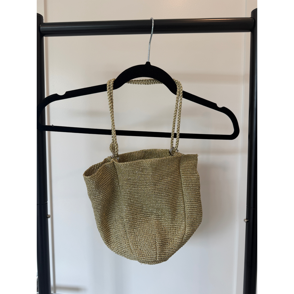 Zara METALLIC BUCKET BAG in Gold - Picture 2 of 3